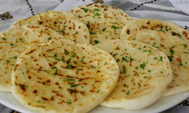 خبز النان بالجبن بدون فرن من اسهل مايكون خفيف ولذيذ