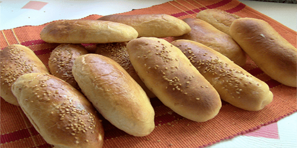 خبز السندويتش رطب ولذيذ