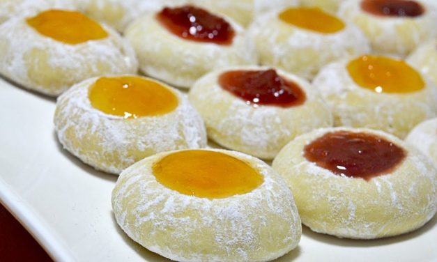 حلوى سريعة بثلاث مكونات فقط هشة و تذوب في الفم أكثر من رائعة