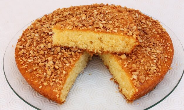 كيكة النشا اليومية الرائعة جدا خفيفة وتجهز في دقائق