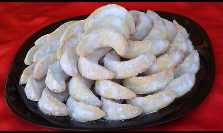 حلوى بدون بيض اقتصادية بالياغورت سهلة وهشيشة وبكمية كثيرة