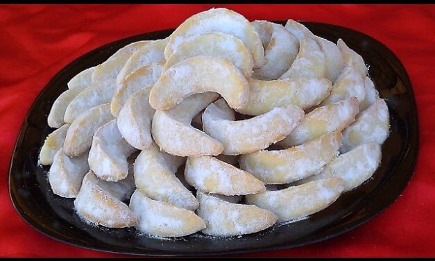 حلوى بدون بيض اقتصادية بالياغورت سهلة وهشيشة وبكمية كثيرة