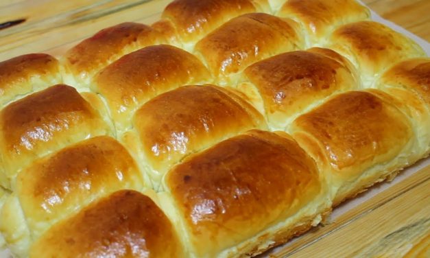 خبز الحليب او بريوش خفيف كالقطن حضريه على فطور