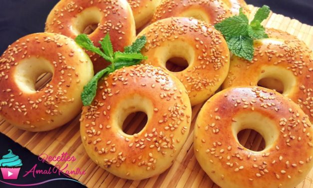 خبز رائع خفيف و هشيش للفطور سهل جدا و لذيذ