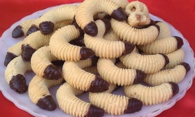 حلوة بدون طابع بدون زبذة وببيضة واحدة هشيشة ولذيذة