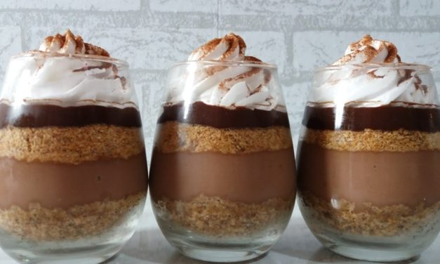 تحلية باردة سهلة و سريعة بذوق الشوكولا