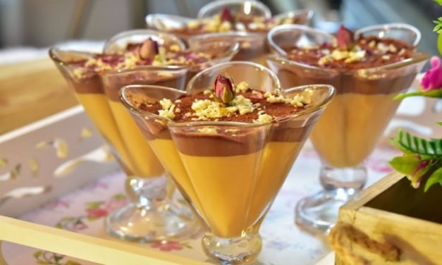 حلوى بارده طبقات توفي وشكولاته من غير كريمه او بيض