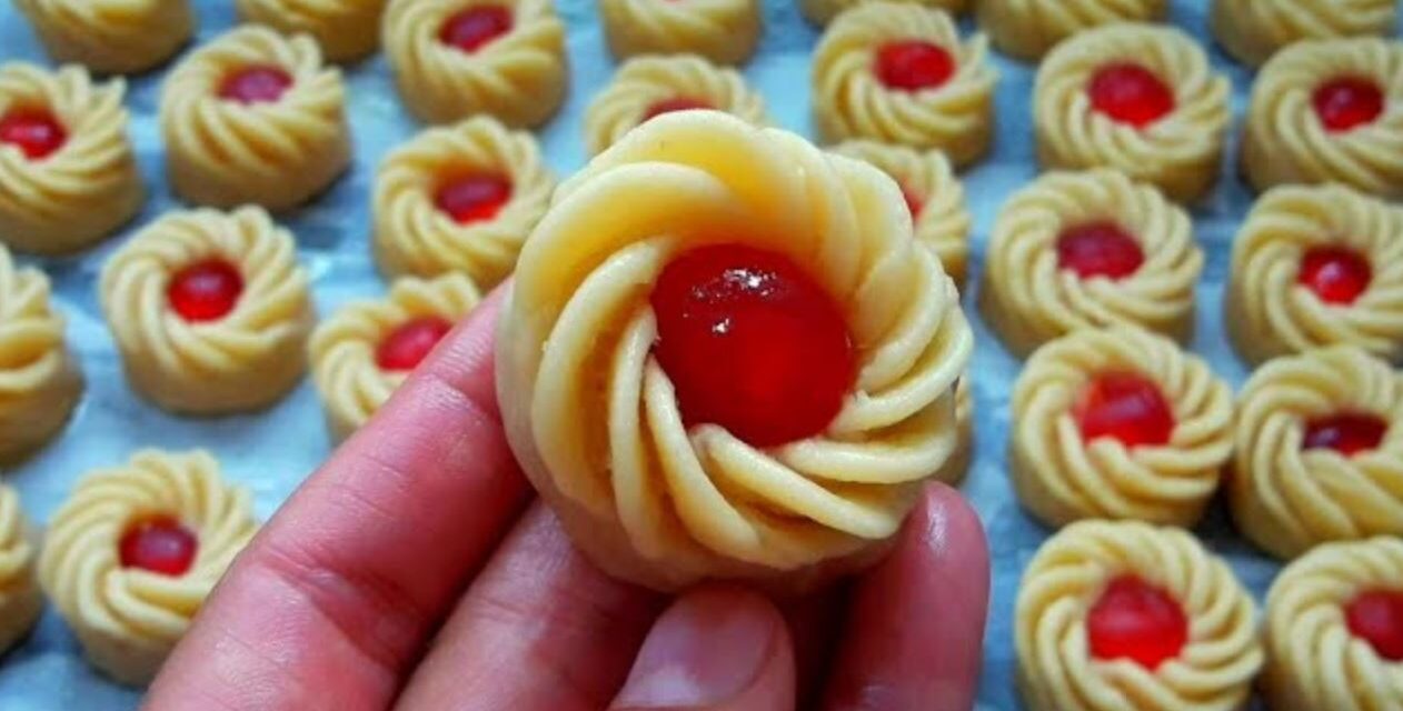 حلوة الوردة باللوز خفيفة بطريقة جد مبسطة