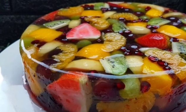 كيكة الفواكه بطريقة سهلة ورائعة جدا