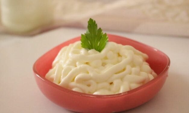 طريقة عمل المايونيز البيتي بدون بيض وبدقيقتين