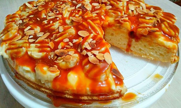 كيكة الموز والكرميل مذاق مميز لم تجربي مثلها من قبل