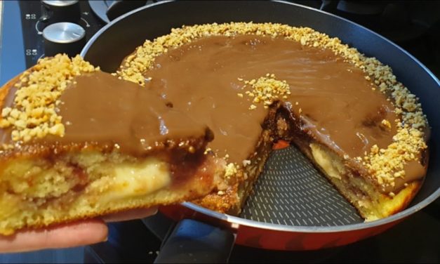 فطيرة الحليب السريعة في المقلاة لفطور الصباح