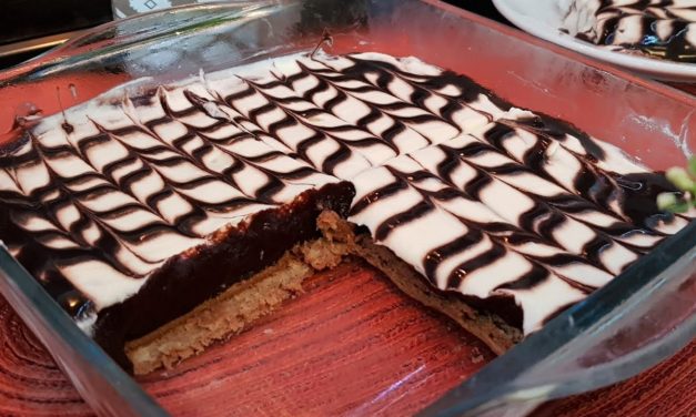 اخف حلى بارد ممكن تعملوه بدون حليب وبدون بيض