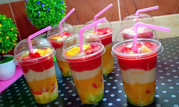 كوكتيل الفواكه بطريقة محلات