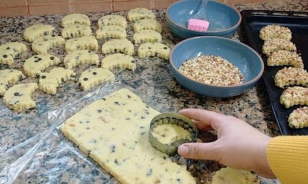 ألذ حلوة لشرب الشاي بأبسط المقادير وبأسهل طريقة هشة