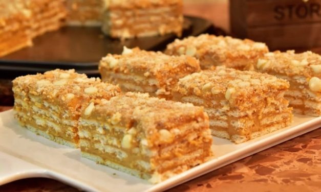 كيكة البسكوت السريعة من غير بيض ومن غير كريمه