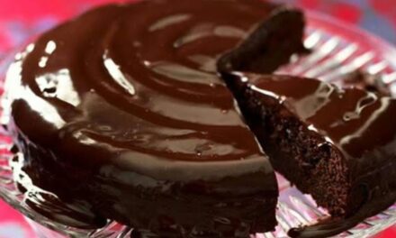 كيكه بالماء بدون بيض ولا حليب