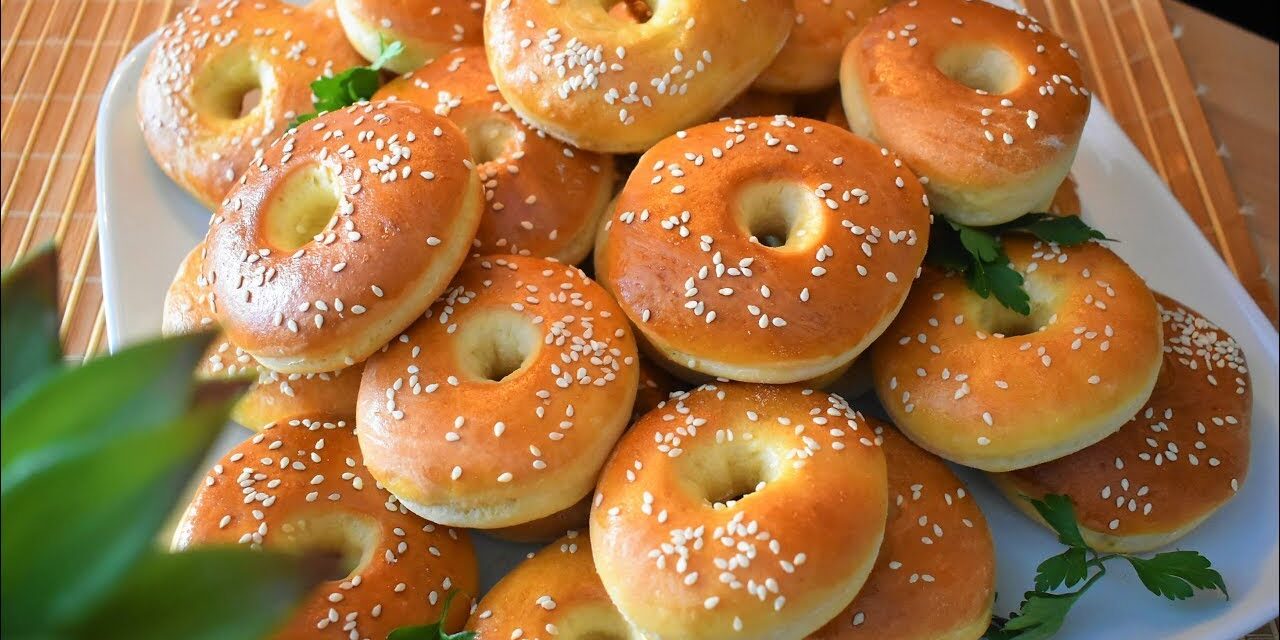 كعك الحليب الهش خفيف وطري مناسب للفطور الصباحي