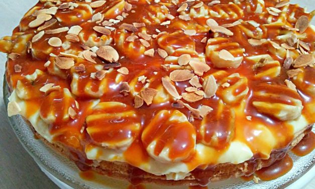 كيك بالموز والكرميل سهلة تحضير