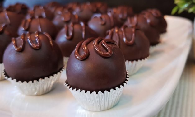 كرات البسكوت الفاخره ب 3 مكونات فقط