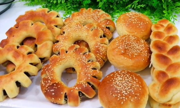 بعجينة واحدة هنعمل 3 أنواع من مخبوزات الأفران