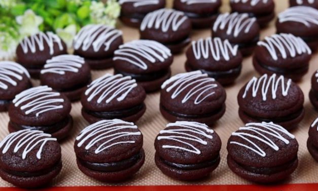 كيكات صغيرة بالشوكولا شكل جديد وكمية كبيرة بمكونات اساسية بدون اي مجهود