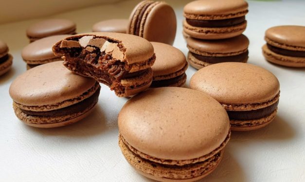 الماكرون بشكولاطة فالبيت مع جميع التفاصييل وطريقة طهي ناجحة