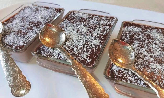 تحلية بموس الشوكولاطة و البيسكويت , بدون بيض و بدون نشاء أروع مايكون