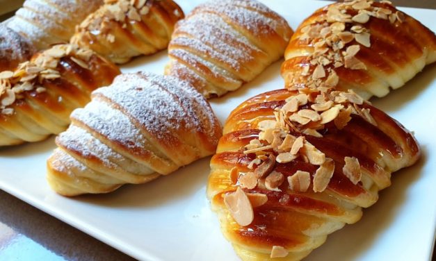 ألذ وأرع فطائر محشوة حلوين بعجينة رطبة سهلة وسريعة تحضير