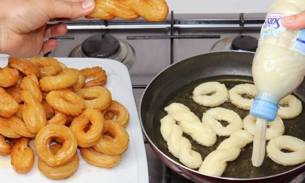 بقارورة ماء فارغة وكوبين من الطحين حضريهم بدون بيض ولا زبدة مقرمشة وخفيفة