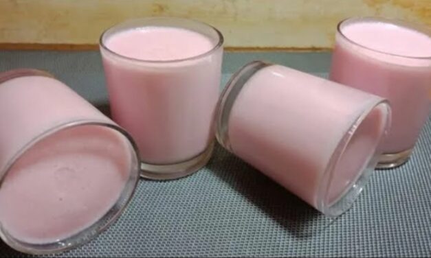 زبادي الفراوله في 5 دقايق بدون فرن ولا ماكينه جربي هاذي الطريقة هتعمليه كل يوم