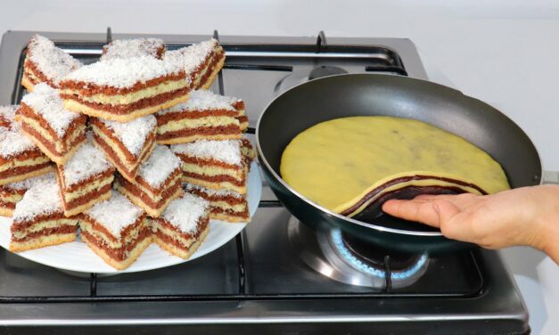 بكأس زيت فقط حضري حلوى الطبقات السريعة في المقلاة بدون زبدة هشيشة تذوب في الفم