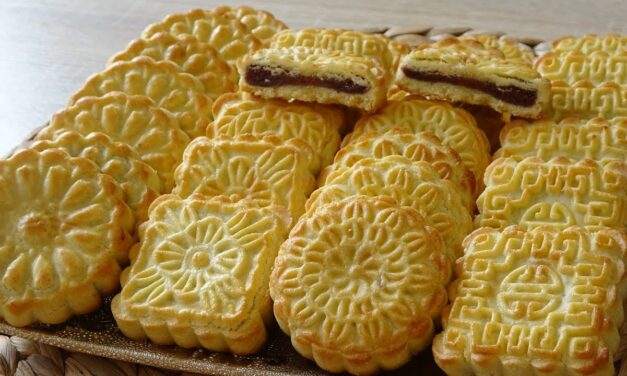 معمول التمر الفاخر بالطحين يذوب بالفم وكتير طيب