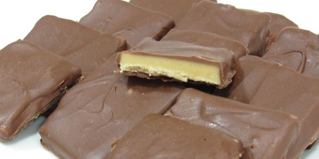 حلاوة الطحين بالشوكولاتة من اطيب الحلويات بدون فرن و بمكونات بسيطة