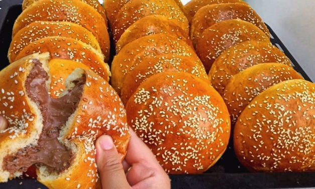 بريوش اليومي بدون بيض ولاحليب ولازبدة خفيف بطريقة سهلة