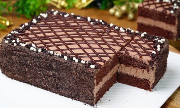 تورتة مناسبات سهلة وسريعة في التحضير بطعم الشوكولاطة
