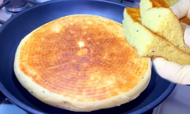 فطائر مطلوع إسفنجي وخفيف وسر الإحمرار واللون