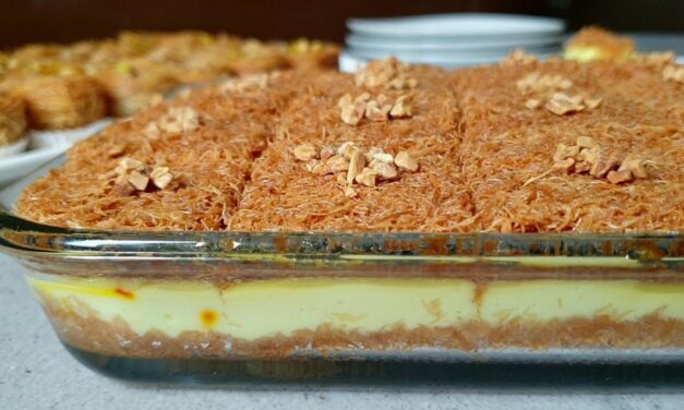 صينية كنافة بدون فرن سر لونها الدهبي قرمشة وطعم رائع