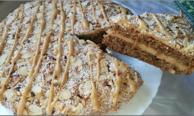 كيكة لا مثيل لها!! هشة وطرية بالكراميل والقهوة بكريمة جديدة ومميزة 