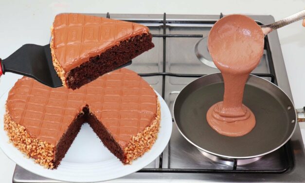 كيكة الشوكولاتة حضريها في 5 دقائق بدون فرن ببيضة واحدة ونصف كأس ماء إقتصادية