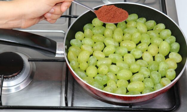 العنب بالطريقة جديدة  أضيفي هذا المكون السحري ما راح تصدق