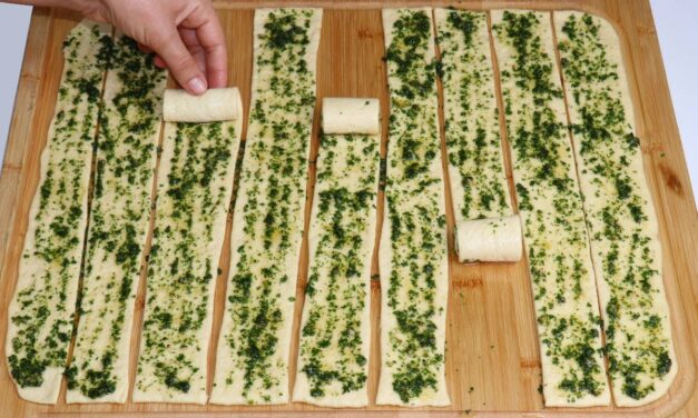 بكأسين دقيق فقط وبدون حليب ولا زبدة وفي 5 دقائق حضريهم للفطور بدون إختمار إقتصاديين