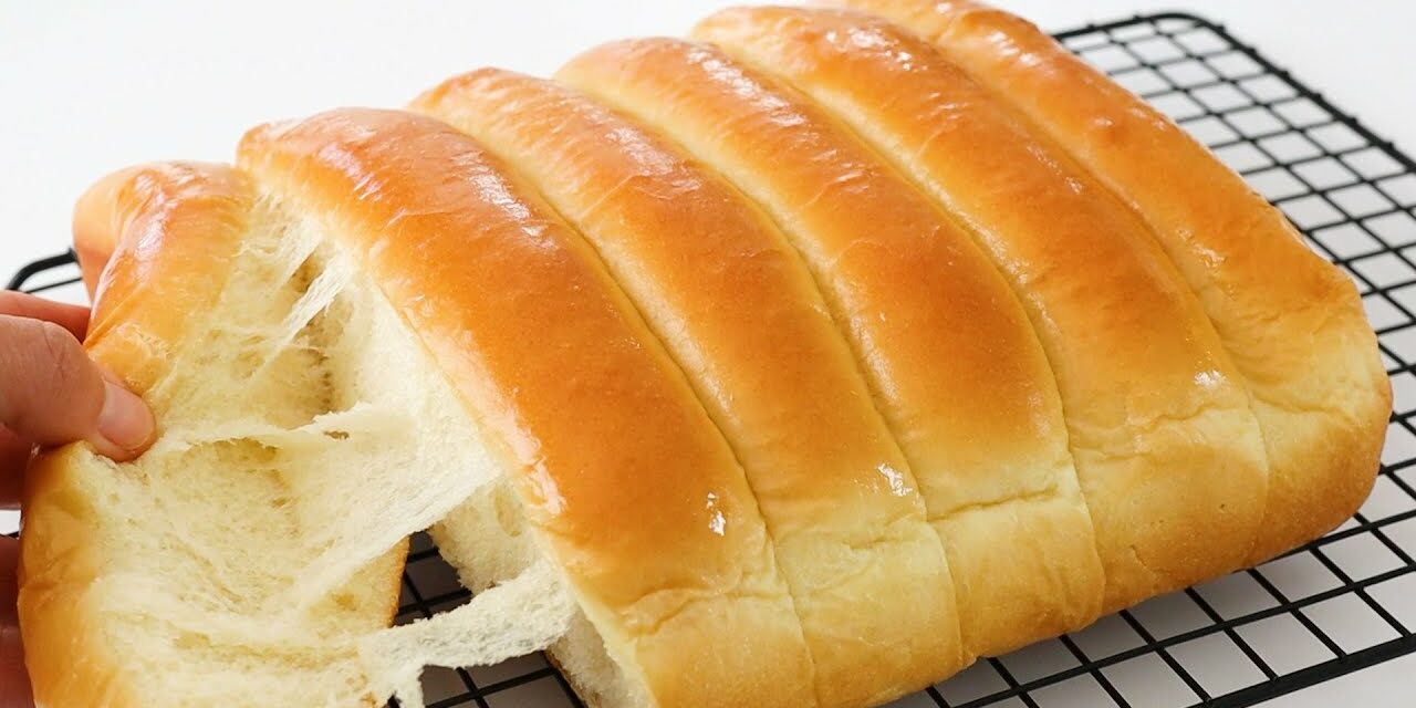الخبز المنفوش المصنوع من الحليب المكثف ناعمة سهل للغاية ولذيذ