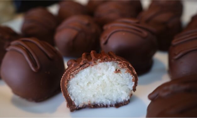 كرات شكولاتة وجوز الهند ب 5 دقائق