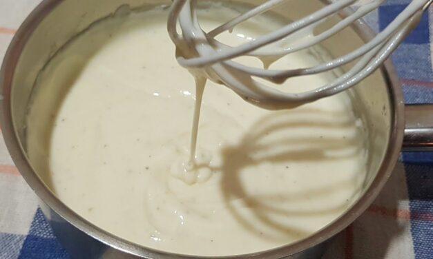 صلصة البيشاميل الأصلية بطريقة مبسطة