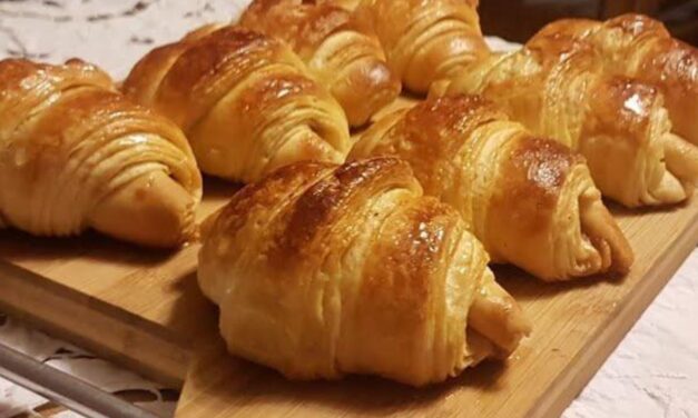 كرواسون طري ولذيذ: أسرار نجاح العجينة