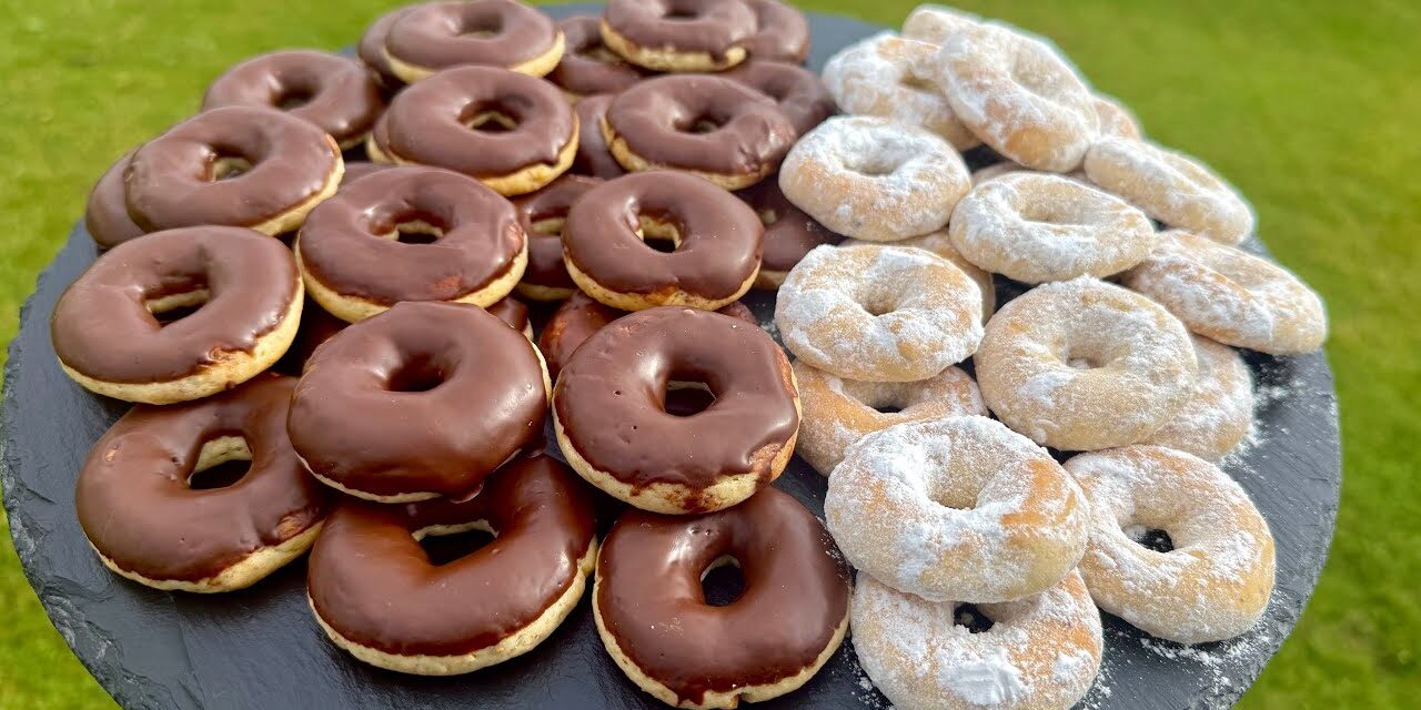 بسكويت البندق الذهبي بدون زبدة… هش وراقي في التقديم