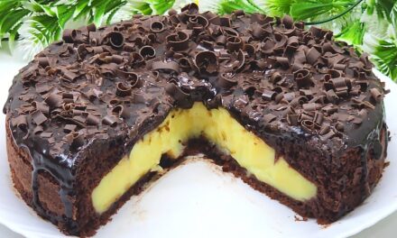 كيكة بالكريمة من الداخل ببيضتين فقط ونتيجة رائعة