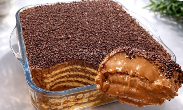 تحلية البسكويت الباردة بالشوكولاتة بدون فرن