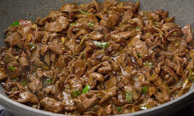 كبدة العيد على طريقة المطاعم… طرية ولذيذة بطعم مميز